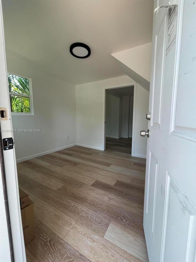 Foto del edificio - 310 N Ocean Breeze