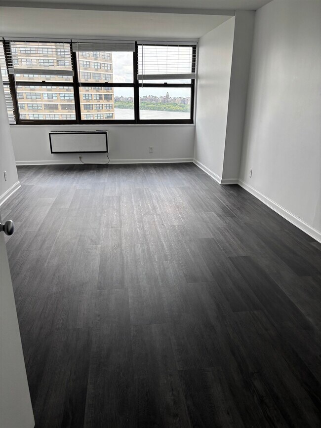 Foto del edificio - 7000 JFK Blvd E