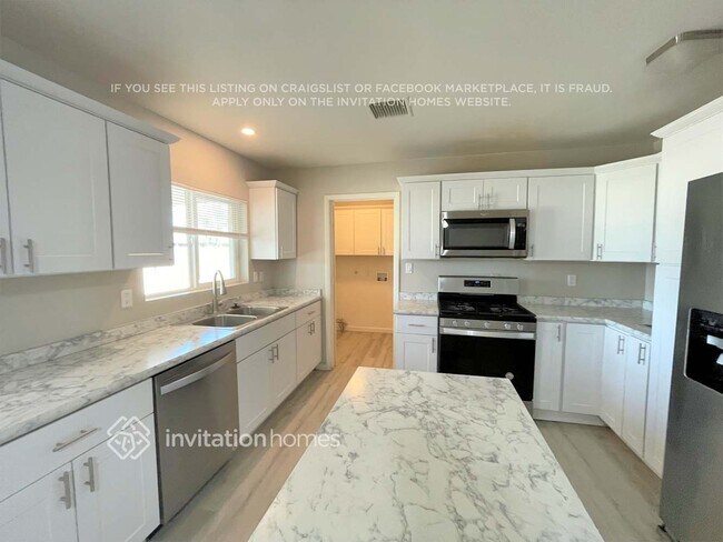 Foto del edificio - 4106 N 84th Cir