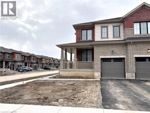 Building Photo - 32 RILEY PARK Dr