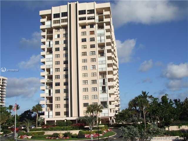 Primary Photo - 5000 N Ocean Blvd