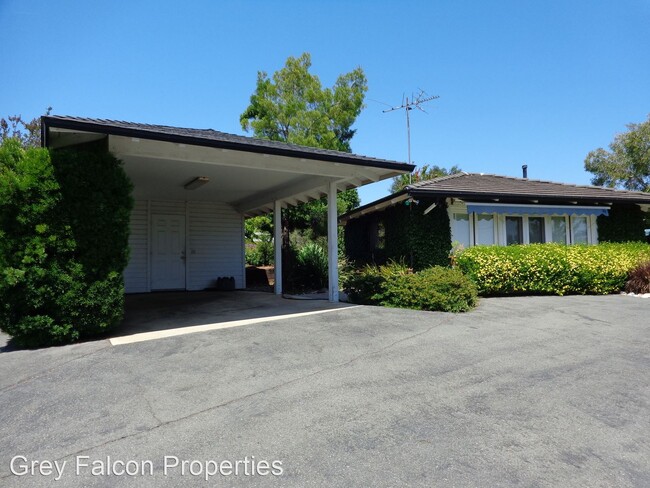 Building Photo - 3 br, 3 bath House - 2951 Los Alisos Dr.