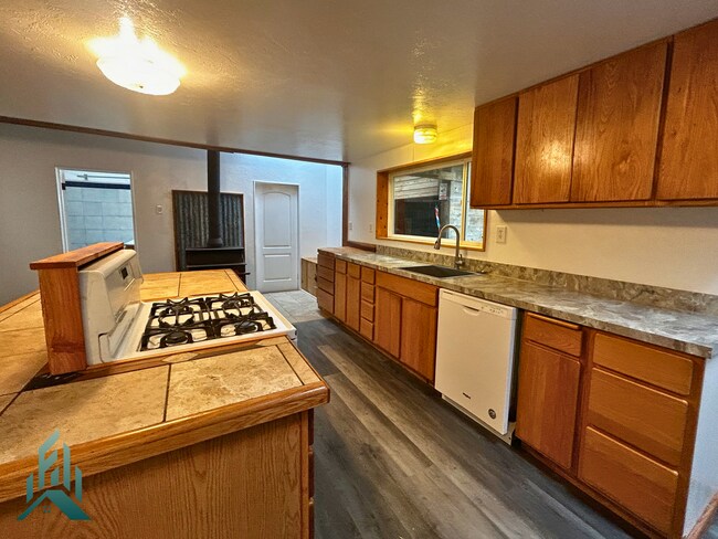 Foto del edificio - Peaceful Home Among the Evergreens in Eddy...