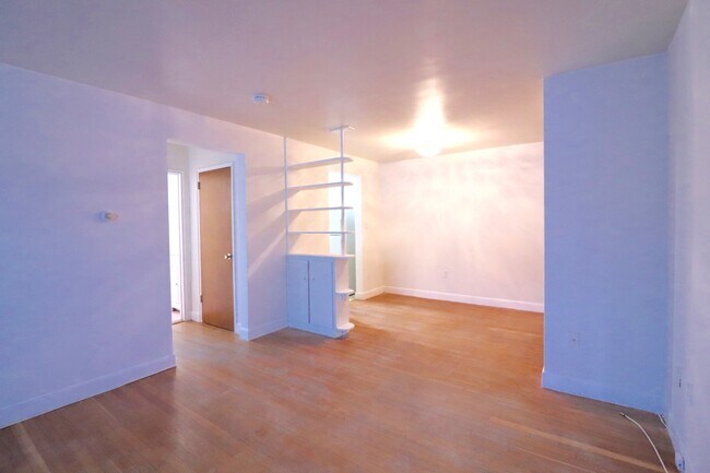 Building Photo - 47 Broadway