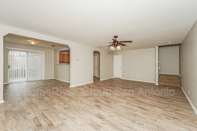Building Photo - 222 Coriander Bend