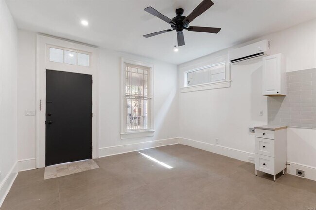 Foto del edificio - 224 Finley Ave