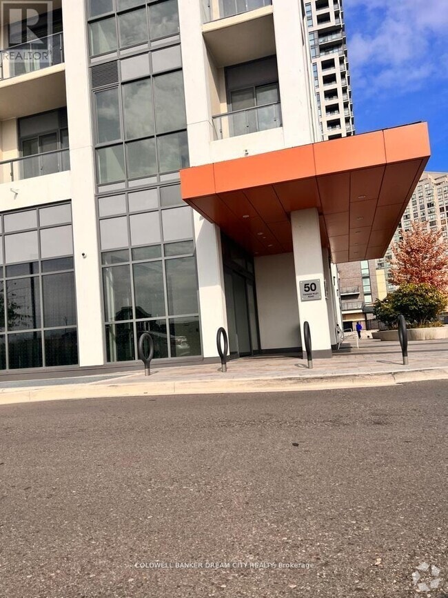 Building Photo - 50-1550 Thomas Riley Rd