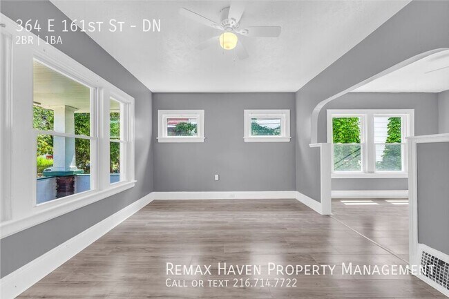 Foto del edificio - 364 E 161st St