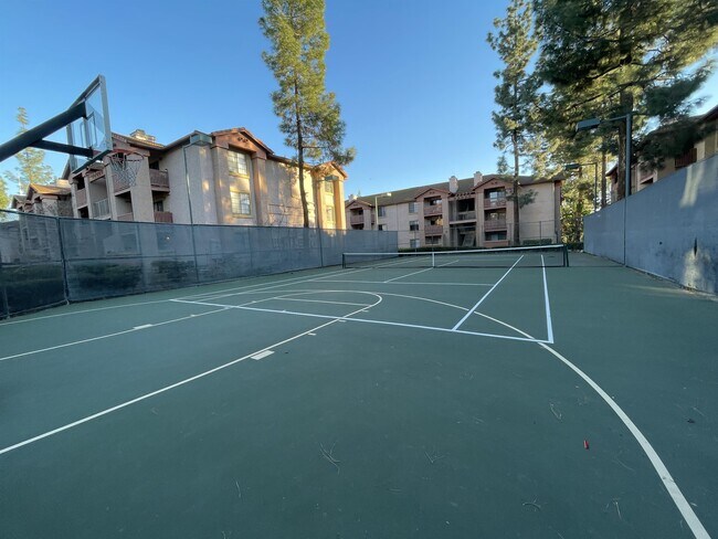 Building Photo - 12063 Alta Carmel Ct