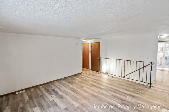 Building Photo - 33 E Rockwell Ave