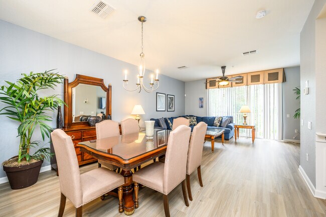 Building Photo - 5050 Tideview Cir