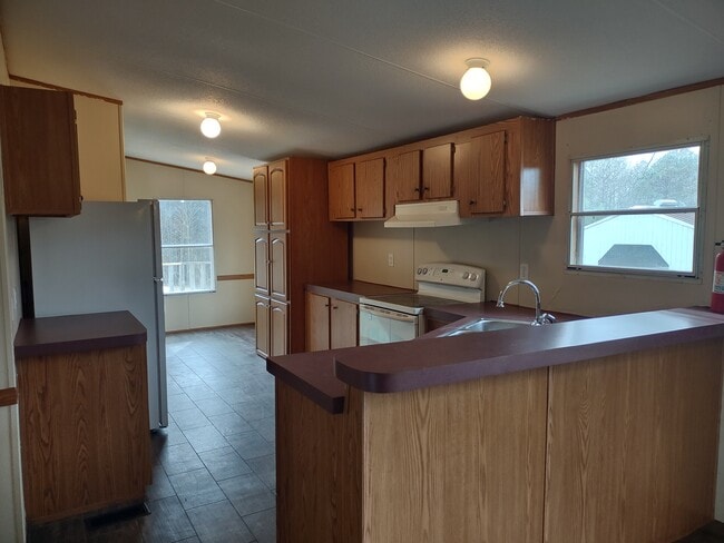 Building Photo - 339 Bright Star Rd