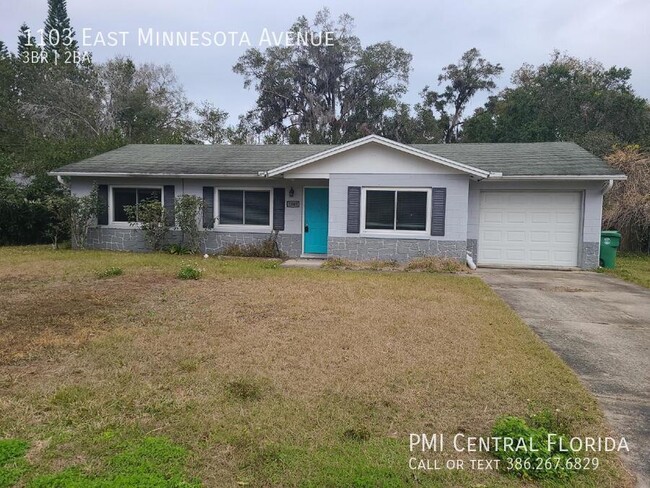 Building Photo - Charming Deland 3 Bedroom Home Close to Do...