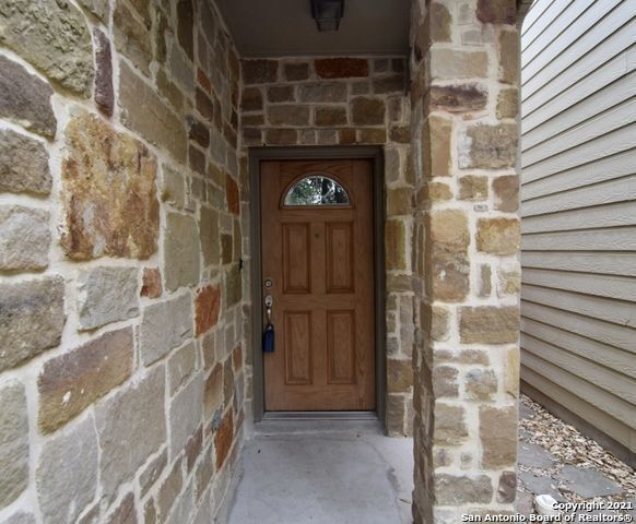 Building Photo - 13135 BROOK ARBOR