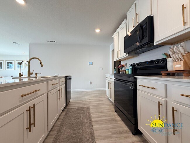 Foto del edificio - Spacious 4BR Patriot Ridge Home with Community Perks!