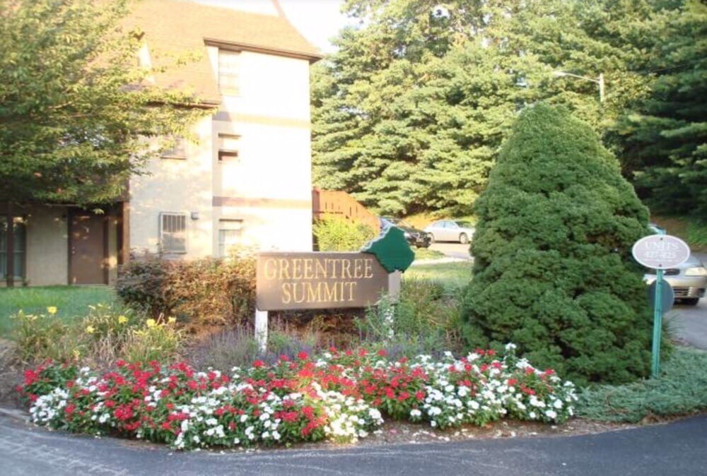Primary Photo - 431 Shawmont Ave