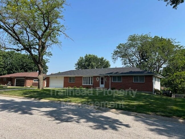 Building Photo - 1706 NE 77th St