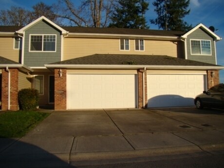 Primary Photo - THREE BEDROOM TOWNHOME WITH GARAGE ACROSS ...