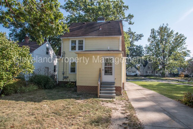 Foto del edificio - 27133 Shoreview Ave