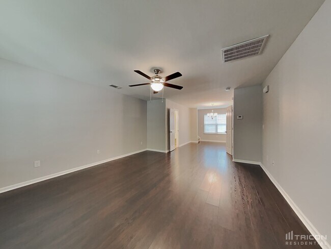 Foto del edificio - 4312 Houldsworth Dr