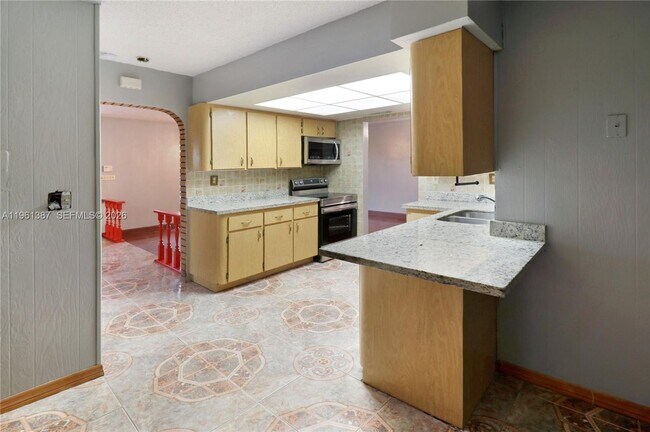 Foto del edificio - 3241 NW 40th St