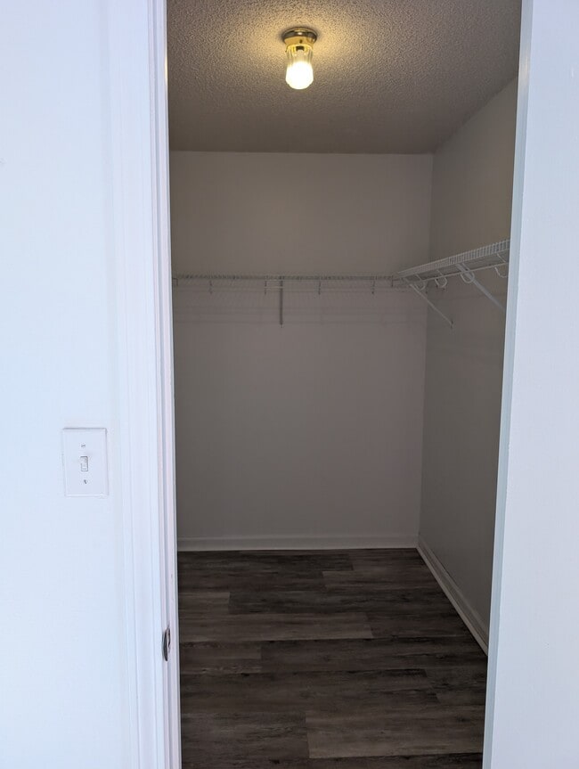 Foto del edificio - 610F MITCHELL