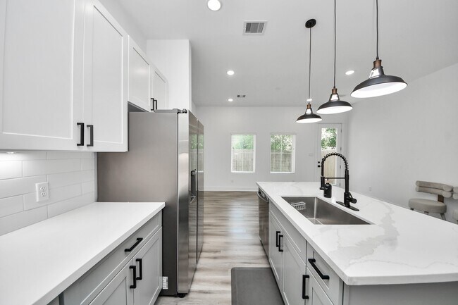 Foto del edificio - 318 Neyland St