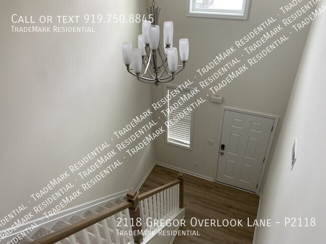 Building Photo - 2118 Gregor Overlook Ln