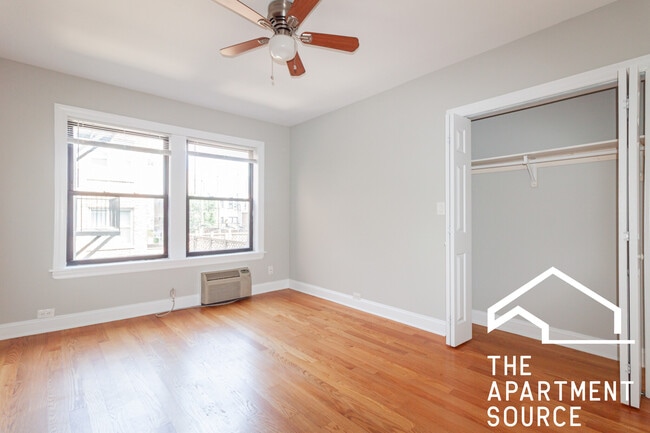 Photo - 837 W Wolfram St Apartment