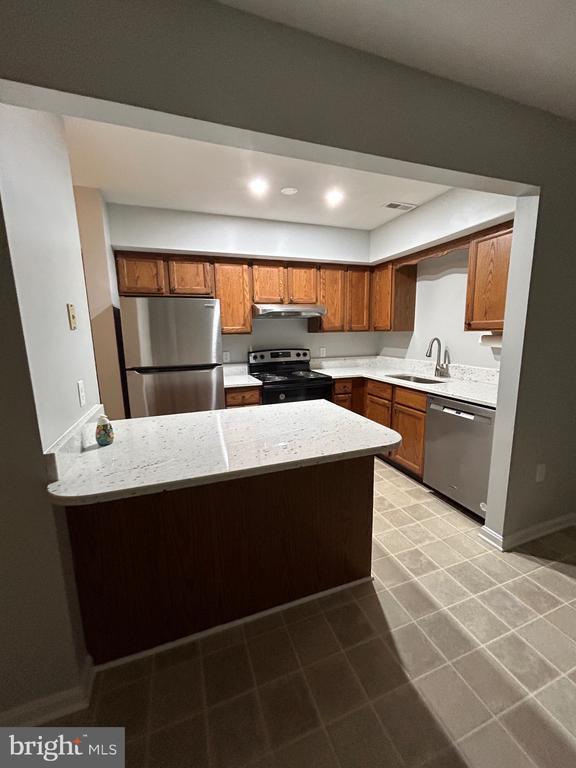 Building Photo - 114 Conley Dr
