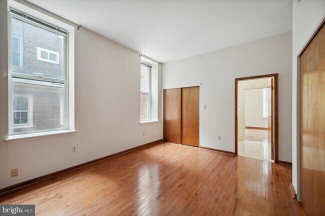 Foto del edificio - 3 N 2nd St