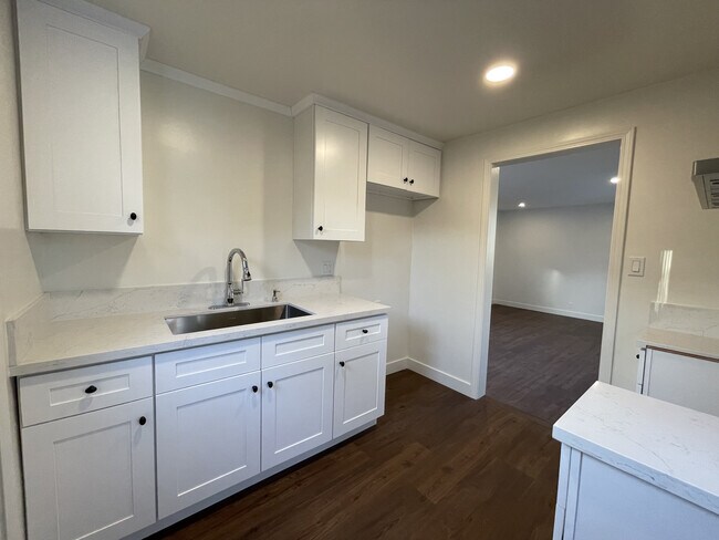Foto del edificio - 423 W Maple Ave
