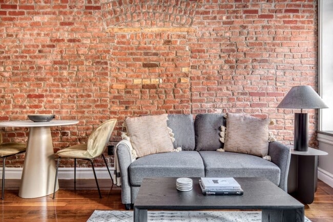 Photo - 325 E 5th St Apartment