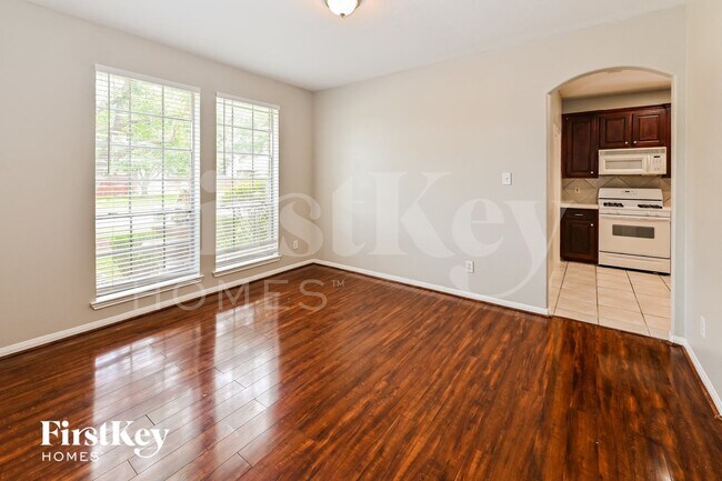 Foto del edificio - 2614 Spring Bend Dr