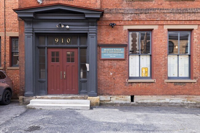 Foto del edificio - 910 Bingham St