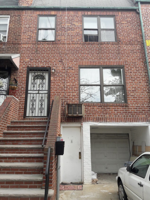 2055 47th St, Astoria, NY 11105 Apartments in Astoria, NY