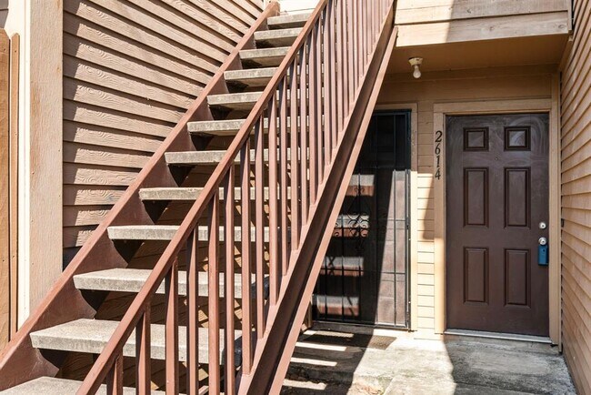 Foto del edificio - 10555 Turtlewood Ct