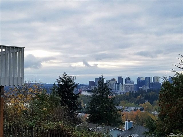 Foto del edificio - Bellevue Home w/ Views