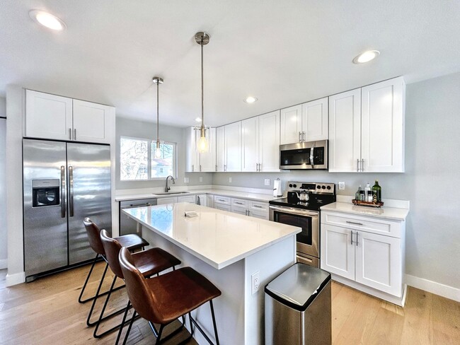 Foto del edificio - 1828 S Idalia St