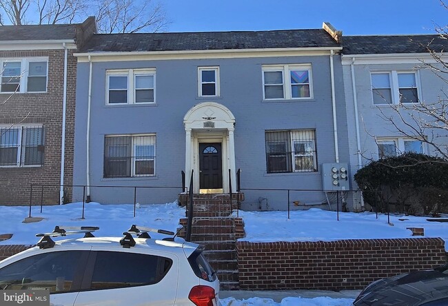 Photo - 1255 Meigs Place NE Unit 3 House