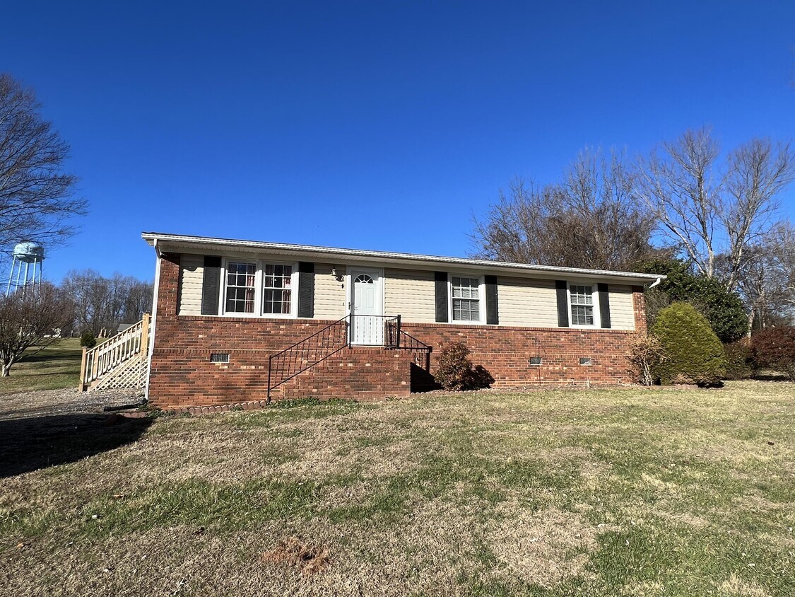 247 Norway Dr, Wilkesboro, NC 28697 House Rental in Wilkesboro, NC