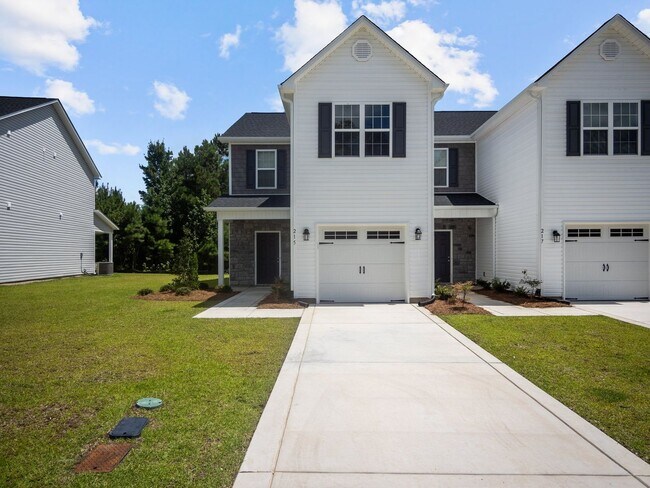 Building Photo - Welcome to Onslow Bay!