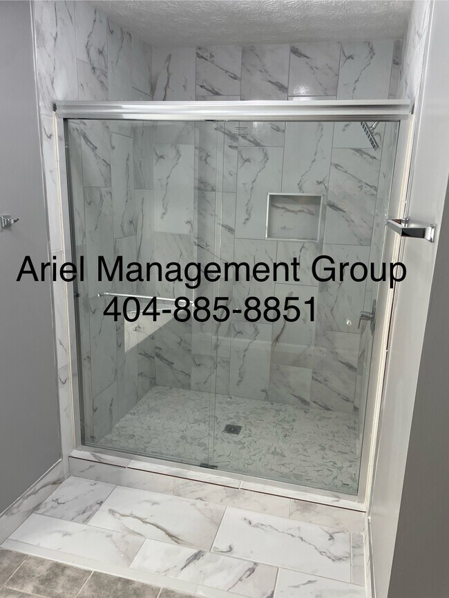 Foto del edificio - 2664 Evans Mill Dr