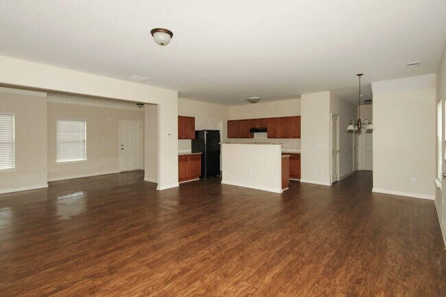 Building Photo - 3015 Stonebrook Cv