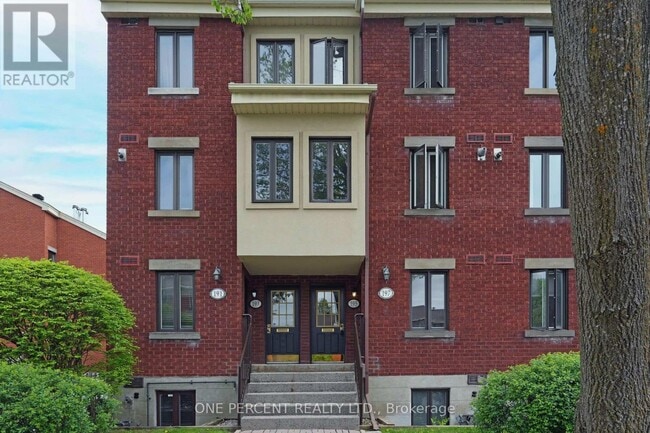 Photo du bâtiment - 195-195 Alvin Rd