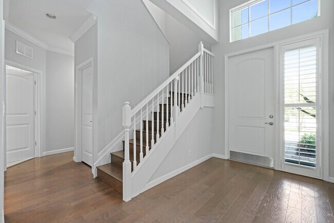 Building Photo - 7018 Limestone Cay Rd