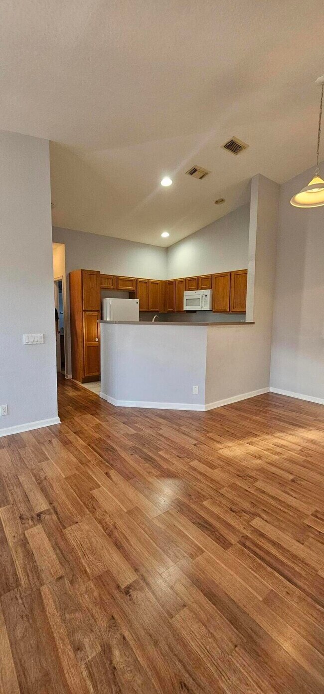 Foto del edificio - 3078 Laurel Ridge Cir