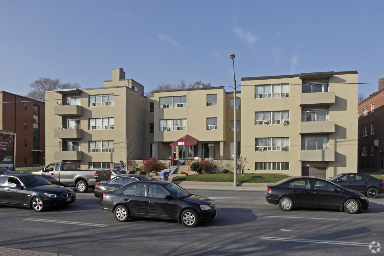 Building Photo - 896 Eglinton Ave E