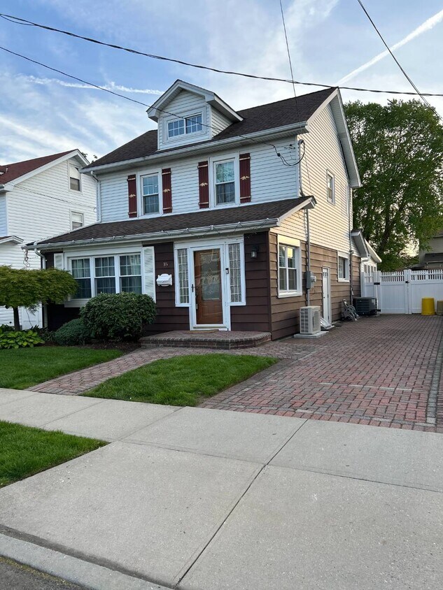 Foto principal - 18 Spruce St