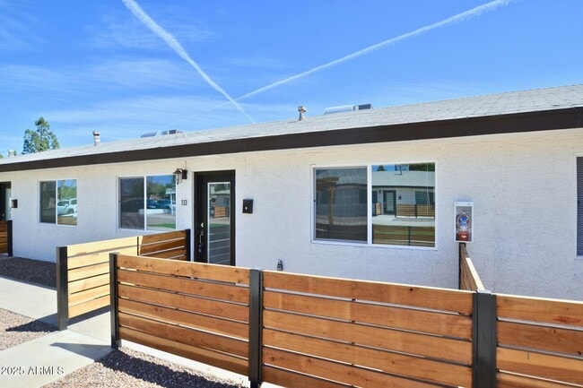 Foto del edificio - 312 N Hartford St